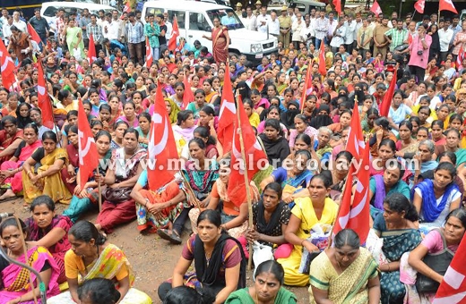 cpim protest